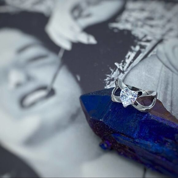 Stainless steel Heart Engagement Ring with Clear CZ - Picture 2 of 5